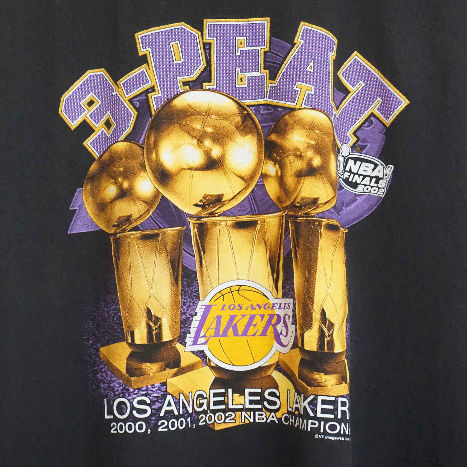 Vintage Lakers 2002 3-peat T-shirt