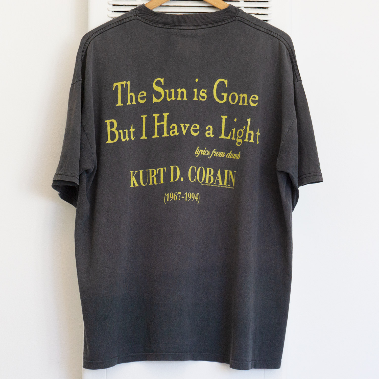 Vintage Kurt Cobain Memorial Heart T-shirt, Back