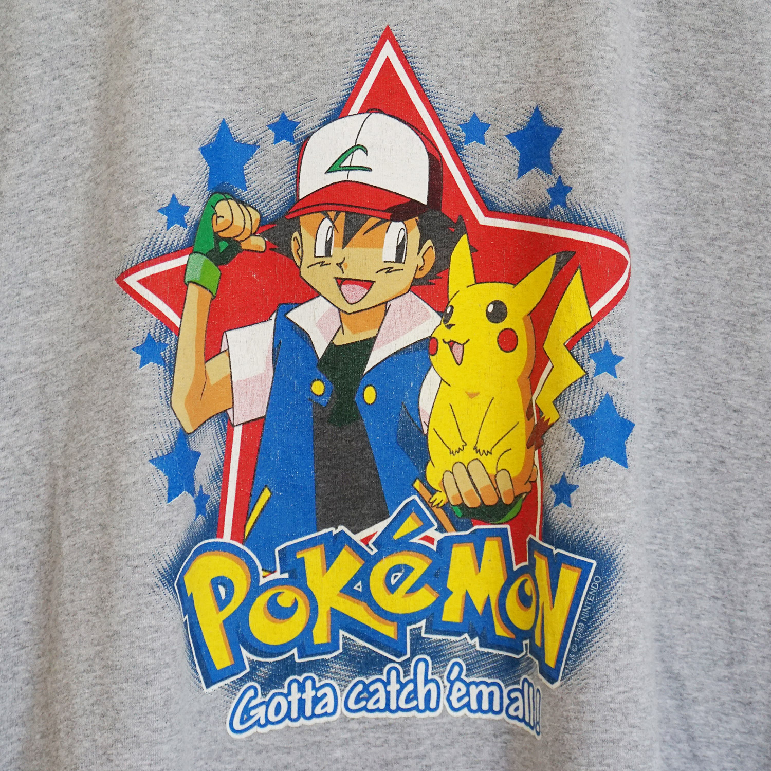 Vintage Pokémon Ash & Pikachu T-shirt, Short XL, Close-up